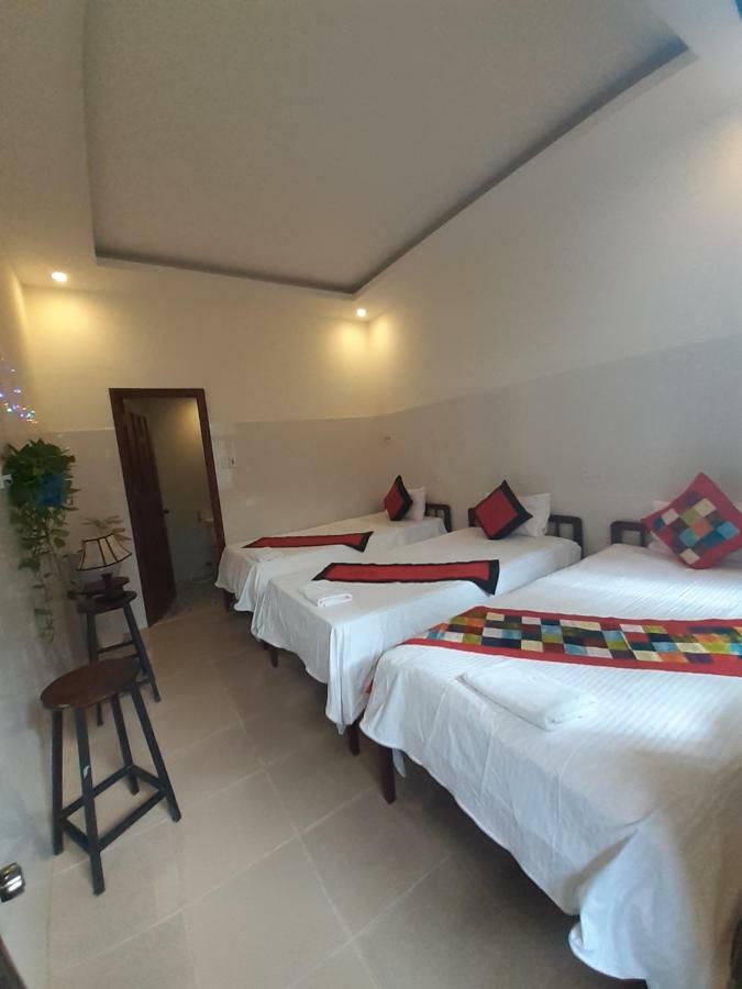 Holy Land Homestay Хоян Номер фото
